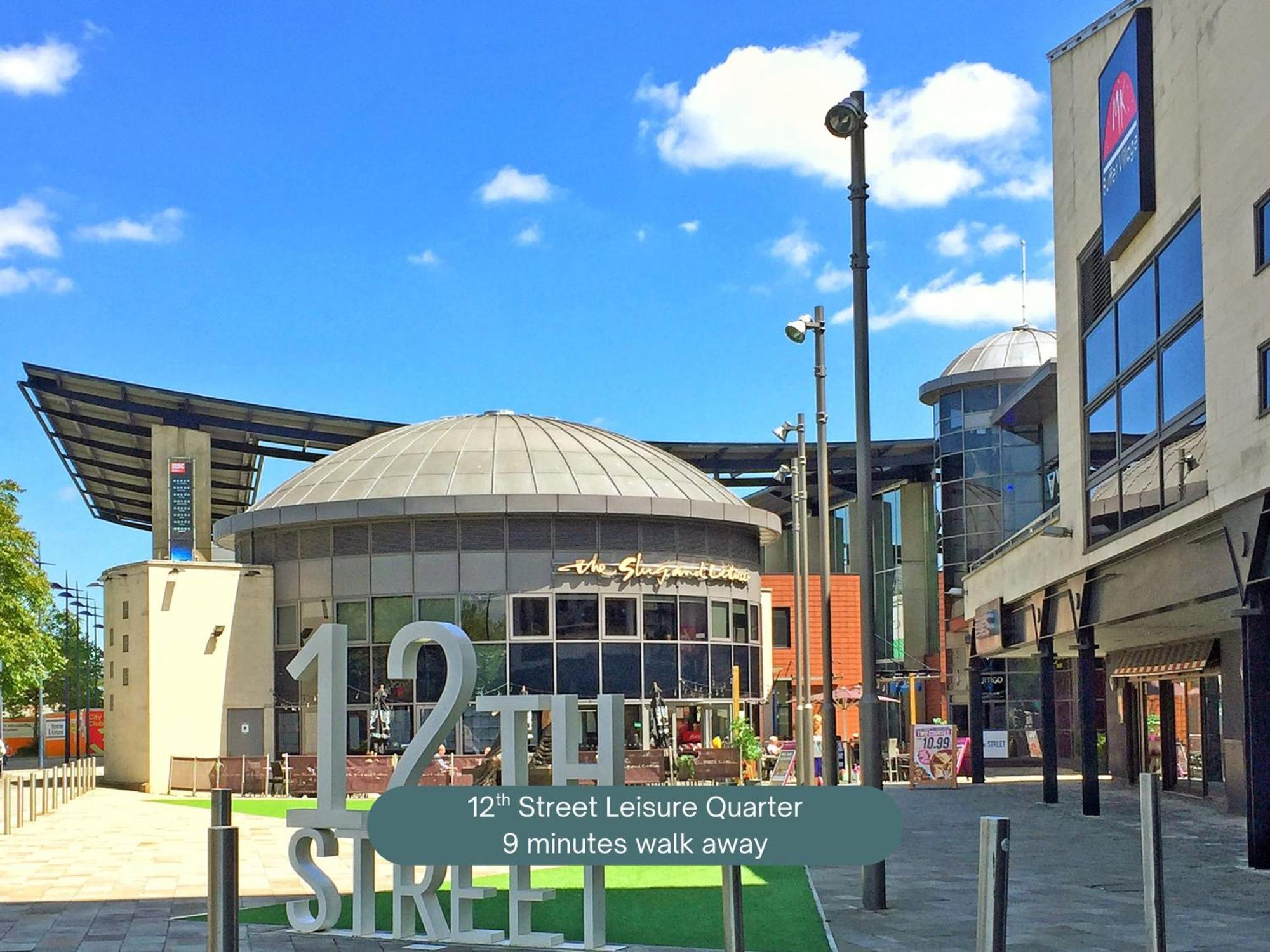 Penthouse Apartment - City Centre - Secure Parking, Balcony, Self-Check-In, Fast Wifi And Smart Tv With Netflix By Yoko Property Milton Keynes Exterior foto